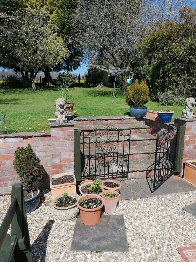Riverside Appartement Chepstow Buitenkant foto